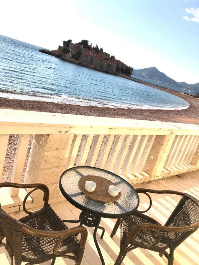 Lovely Apartment Sveti Stefan Exterior photo